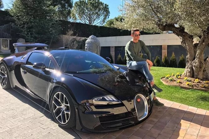Cristiano Ronaldo's Stunning Bugatti Veyron Worth £1.7 Million